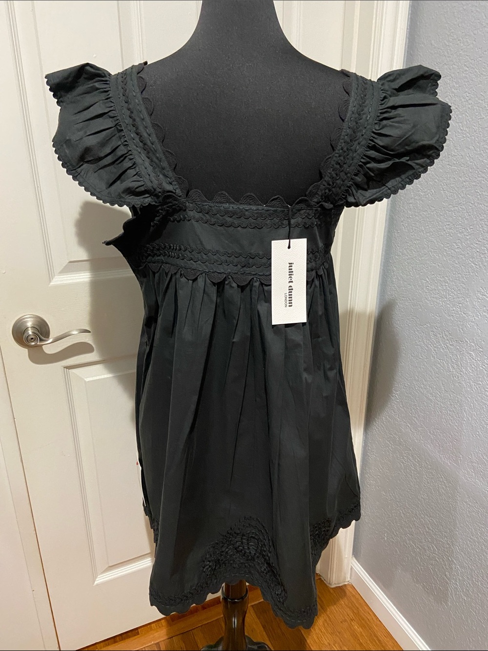NWT Juliet Dunn Black Ruffle Sleeve Sundress - Picture 7 of 11